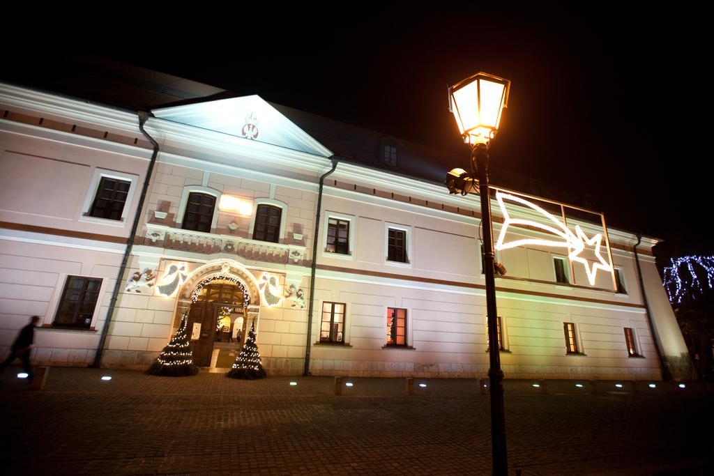 Zamek Krolewski W Niepolomicach Niepołomice Exteriér fotografie